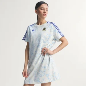 Areena Design <p>Adidas Argentina Originals Dress brings sports and fanwear styling to a comfortable dress made for game days, fan events, training-inspired outfits, and casual weekends. Easy to style and strong for casual, fan, and streetwear outfits.</p> Adidas Argentina Originals Dress <p>Adidas Argentina Originals Dress brings sports and fanwear styling to a comfortable dress made for game days, fan events, training-inspired outfits, and casual weekends. Easy to style and strong for casual, fan, and streetwear outfits.</p>