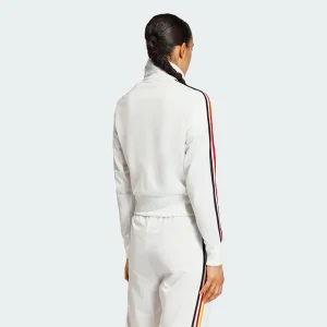 Areena Design <p>Adidas Tracksuit White delivers clean white athletic style, coordinated casual wear, and comfortable everyday versatility.</p> Adidas Tracksuit White <p>Adidas Tracksuit White delivers clean white athletic style, coordinated casual wear, and comfortable everyday versatility.</p>