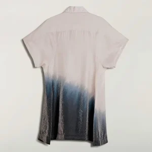 Areena Design <p>Adidas Y-3 SHORT SLEEVE DIP DYE UTILITY OVERSHIRT offers a clean everyday look with sport-inspired graphics, soft casual styling, and easy outfit versatility.</p> Adidas Y-3 SHORT SLEEVE DIP DYE UTILITY OVERSHIRT <p>Adidas Y-3 SHORT SLEEVE DIP DYE UTILITY OVERSHIRT offers a clean everyday look with sport-inspired graphics, soft casual styling, and easy outfit versatility.</p>