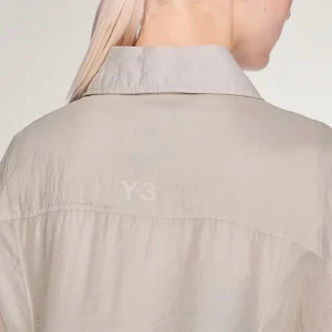 Areena Design <p>Adidas Y-3 SHORT SLEEVE DIP DYE UTILITY OVERSHIRT offers a clean everyday look with sport-inspired graphics, soft casual styling, and easy outfit versatility.</p> Adidas Y-3 SHORT SLEEVE DIP DYE UTILITY OVERSHIRT <p>Adidas Y-3 SHORT SLEEVE DIP DYE UTILITY OVERSHIRT offers a clean everyday look with sport-inspired graphics, soft casual styling, and easy outfit versatility.</p>