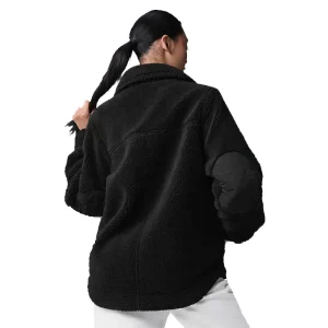 Areena Design <p>Alo Yoga Sherpa Edge Shacket delivers statement outerwear style with layered outerwear function, making it a standout choice for cold-weather outfits and everyday rotation.</p> Alo Yoga Sherpa Edge Shacket <p>Alo Yoga Sherpa Edge Shacket delivers statement outerwear style with layered outerwear function, making it a standout choice for cold-weather outfits and everyday rotation.</p>