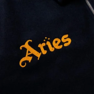 Areena Design <p>Arsenal X Aries Wool Bomber Jacket delivers football-inspired identity, comfortable wear, and supporter styling for everyday outfits.</p> Arsenal X Aries Wool Bomber Jacket <p>Arsenal X Aries Wool Bomber Jacket delivers football-inspired identity, comfortable wear, and supporter styling for everyday outfits.</p>