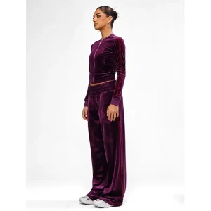 Areena Design <p>Baby Phat Jogging Suit delivers coordinated athleisure style with soft comfort feel, making it a standout choice for retro sporty looks and everyday rotation.</p> Baby Phat Jogging Suit <p>Baby Phat Jogging Suit delivers coordinated athleisure style with soft comfort feel, making it a standout choice for retro sporty looks and everyday rotation.</p>