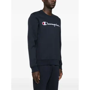 Areena Design <p>Campion Sweatshirt delivers graphic streetwear character with easy graphic styling, making it a standout choice for casual outfits and everyday rotation.</p> Campion Sweatshirt <p>Campion Sweatshirt delivers graphic streetwear character with easy graphic styling, making it a standout choice for casual outfits and everyday rotation.</p>