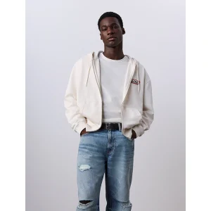 Areena Design <p>Jung Kook for Calvin Klein Terry White Relaxed Hoodie delivers pop-culture appeal, comfortable wear, and statement styling in a standout white tone for everyday outfits.</p> Jung Kook for Calvin Klein Terry White Relaxed Hoodie <p>Jung Kook for Calvin Klein Terry White Relaxed Hoodie delivers pop-culture appeal, comfortable wear, and statement styling in a standout white tone for everyday outfits.</p>