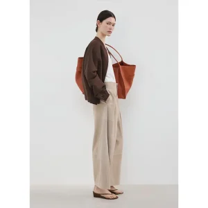 Areena Design <p>Linen Bomber Jacket delivers premium outerwear comfort, versatile layering, and standout fashion appeal.</p> Linen Bomber Jacket <p>Linen Bomber Jacket delivers premium outerwear comfort, versatile layering, and standout fashion appeal.</p>