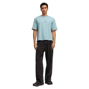 Areena Design <p>McLaren x Puma Relaxed T-Shirt delivers motorsport energy, comfortable wear, and racing-inspired styling for everyday outfits.</p> McLaren x Puma Relaxed T-Shirt <p>McLaren x Puma Relaxed T-Shirt delivers motorsport energy, comfortable wear, and racing-inspired styling for everyday outfits.</p>