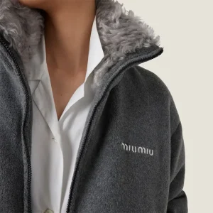 Areena Design <p>Miu Miu Fleece Jacket delivers soft warm layering, comfortable all-day wear, and versatile outfit styling.</p> Miu Miu Fleece Jacket <p>Miu Miu Fleece Jacket delivers soft warm layering, comfortable all-day wear, and versatile outfit styling.</p>