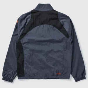 Areena Design <p>Nike Inter Milan 25/26 Total 90 Woven Third Track Jacket delivers active streetwear energy, lightweight layering comfort, and versatile styling for everyday outfits.</p> Nike Inter Milan 25/26 Total 90 Woven Third Track Jacket <p>Nike Inter Milan 25/26 Total 90 Woven Third Track Jacket delivers active streetwear energy, lightweight layering comfort, and versatile styling for everyday outfits.</p>