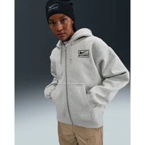 Areena Design <p>Nike x Stüssy Fleece Full-Zip Hoodie delivers comfortable streetwear energy with collaboration-inspired branding, soft comfort feel, making it a standout choice for daily casual looks and everyday rotation.</p> Nike x Stüssy Fleece Full-Zip Hoodie <p>Nike x Stüssy Fleece Full-Zip Hoodie delivers comfortable streetwear energy with collaboration-inspired branding, soft comfort feel, making it a standout choice for daily casual looks and everyday rotation.</p>