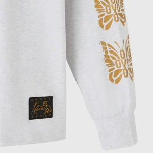 Areena Design <p>OVO x NEEDLES Papillon Long-Sleeve Tee delivers lightweight comfort, stylish graphics, and everyday versatility.</p> OVO x NEEDLES Papillon Long-Sleeve Tee <p>OVO x NEEDLES Papillon Long-Sleeve Tee delivers lightweight comfort, stylish graphics, and everyday versatility.</p>