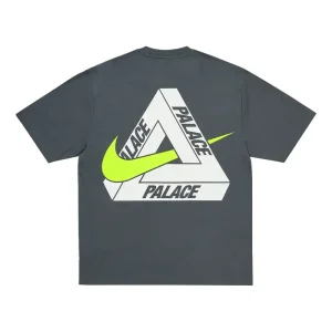 Areena Design <p>Palace x Nike Tri Swoosh T-Shirt delivers graphic streetwear character with collaboration-inspired branding, easy graphic styling, making it a standout choice for casual outfits and everyday rotation.</p> Palace x Nike Tri Swoosh T-Shirt <p>Palace x Nike Tri Swoosh T-Shirt delivers graphic streetwear character with collaboration-inspired branding, easy graphic styling, making it a standout choice for casual outfits and everyday rotation.</p>