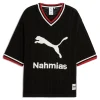 Areena Design <p>Puma x Nahmias Long Sleeve Tee delivers graphic streetwear character with collaboration-inspired branding, easy graphic styling, making it a standout choice for casual outfits and everyday rotation.</p> Puma x Nahmias Knit Jersey <p>Puma x Nahmias Long Sleeve Tee delivers graphic streetwear character with collaboration-inspired branding, easy graphic styling, making it a standout choice for casual outfits and everyday rotation.</p>