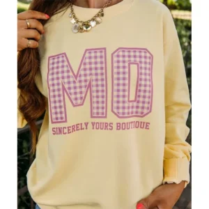 Areena Design <p>Sincerely Yours Crewneck Sweatshirt delivers modern streetwear appeal, comfortable wear, and versatile everyday styling for everyday outfits.</p> Sincerely Yours Crewneck Sweatshirt <p>Sincerely Yours Crewneck Sweatshirt delivers modern streetwear appeal, comfortable wear, and versatile everyday styling for everyday outfits.</p>