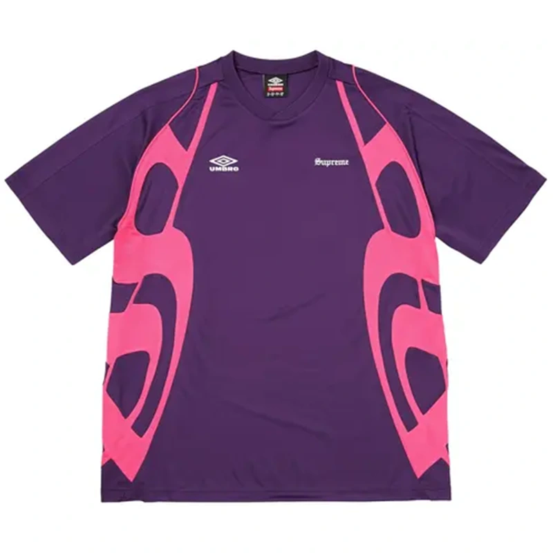 Supreme x Umbro Old English Purple Jersey Supreme x Umbro Old English Purple Jersey <p>Supreme x Umbro Old English Purple Jersey delivers sport-inspired energy, comfortable all-day wear, and versatile outfit styling.</p>