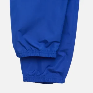 Areena Design <p>ADIDAS FIFA WORLD CUP 94 WOVEN TRACK PANT delivers coordinated sportswear style with casual everyday comfort, inspired by 1994 FIFA World Cup nostalgia and global football culture. A versatile woven track pant for match days, streetwear looks, travel and everyday casual wear.</p> ADIDAS FIFA WORLD CUP 94 WOVEN TRACK PANT <p>ADIDAS FIFA WORLD CUP 94 WOVEN TRACK PANT delivers coordinated sportswear style with casual everyday comfort, inspired by 1994 FIFA World Cup nostalgia and global football culture. A versatile woven track pant for match days, streetwear looks, travel and everyday casual wear.</p>