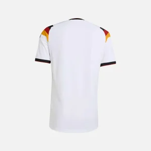 Areena Design <p>ADIDAS GERMANY '26 HOME AUTHENTIC JERSEY delivers match-day football style and collectible supporter energy, inspired by Germany football heritage. A versatile jersey for match days, streetwear looks, travel and everyday casual wear.</p> ADIDAS GERMANY '26 HOME AUTHENTIC JERSEY <p>ADIDAS GERMANY '26 HOME AUTHENTIC JERSEY delivers match-day football style and collectible supporter energy, inspired by Germany football heritage. A versatile jersey for match days, streetwear looks, travel and everyday casual wear.</p>