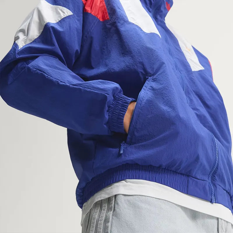 Adidas FIFA World Cup 26 Japan EQT Track Top 1 Adidas FIFA World Cup 26 Japan EQT Track Top <p><strong>Adidas FIFA World Cup 26 Japan EQT Track Top</strong> brings football-inspired style into match days, casual outfits, travel and gifting. Pair it with denim, cargos, joggers, track pants or clean sneakers for an easy supporter look.</p>