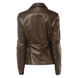 Areena Design <p>Aveline Women's Brown Leather Blazer adds a clean outerwear look with easy layering, streetwear appeal, and versatile styling for casual days, events, travel, or seasonal outfits.</p> Aveline Women’s Brown Leather Blazer <p>Aveline Women's Brown Leather Blazer adds a clean outerwear look with easy layering, streetwear appeal, and versatile styling for casual days, events, travel, or seasonal outfits.</p>