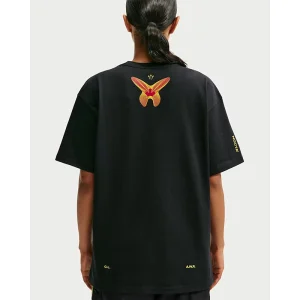 Areena Design <p>Canada x NOCTA T-Shirt adds an easy everyday top to your wardrobe with clean, versatile styling. It is ideal for casual outfits, training-inspired looks, layered streetwear, and warm-weather styling.</p> Canada x NOCTA T-Shirt <p>Canada x NOCTA T-Shirt adds an easy everyday top to your wardrobe with clean, versatile styling. It is ideal for casual outfits, training-inspired looks, layered streetwear, and warm-weather styling.</p>
