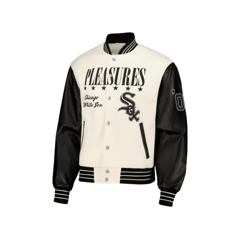 Chicago White Sox Varsity Jacket 1 Chicago White Sox Varsity Jacket <p>Chicago White Sox Varsity Jacket brings a bold outerwear look to casual and streetwear outfits. Wear it for daily layering, night-out outfits, travel looks, and streetwear styling.</p>