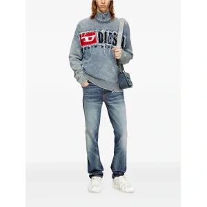 Areena Design <p>Diesel Sweatshirt gives you a warm everyday layer with simple comfort and a polished casual feel. Style it for winter styling, casual days, coffee runs, office-casual outfits, and relaxed weekends.</p> Diesel Sweatshirt <p>Diesel Sweatshirt gives you a warm everyday layer with simple comfort and a polished casual feel. Style it for winter styling, casual days, coffee runs, office-casual outfits, and relaxed weekends.</p>