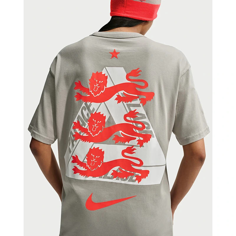 England x Palace Grey T-Shirt England x Palace Grey T-Shirt <p>England x Palace Grey T-Shirt adds an easy everyday top to your wardrobe with clean, versatile styling. It is ideal for casual outfits, training-inspired looks, layered streetwear, and warm-weather styling.</p>