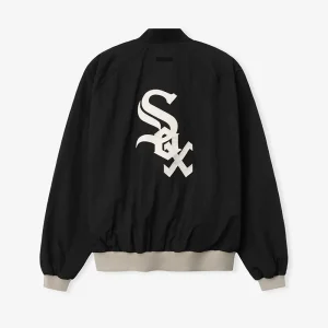Areena Design <p>Essentials White Sox Half Zip Pullover delivers soft layering style with relaxed supporter comfort, inspired by Chicago White Sox-inspired baseball heritage. A versatile half-zip pullover for match days, streetwear looks, travel and everyday casual wear.</p> Essentials White Sox Half Zip Pullover <p>Essentials White Sox Half Zip Pullover delivers soft layering style with relaxed supporter comfort, inspired by Chicago White Sox-inspired baseball heritage. A versatile half-zip pullover for match days, streetwear looks, travel and everyday casual wear.</p>