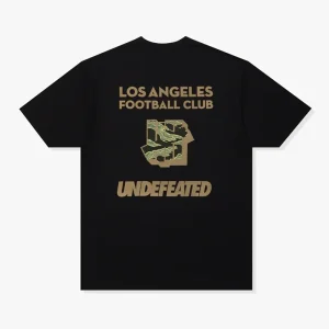Areena Design <p>FIFA UNDEFEATED X USSF X MLS LAFC S/S TEE delivers graphic fan style with easy everyday wearability, inspired by U.S. Soccer federation culture and LAFC supporter culture. A versatile short-sleeve tee for match days, streetwear looks, travel and everyday casual wear.</p> FIFA UNDEFEATED X USSF X MLS LAFC S/S TEE <p>FIFA UNDEFEATED X USSF X MLS LAFC S/S TEE delivers graphic fan style with easy everyday wearability, inspired by U.S. Soccer federation culture and LAFC supporter culture. A versatile short-sleeve tee for match days, streetwear looks, travel and everyday casual wear.</p>