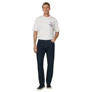 Areena Design <p>FIFA World Cup 2026 Winners Capsule Collection England T-Shirt delivers graphic fan style with easy everyday wearability, inspired by England winners-capsule football heritage and FIFA World Cup 2026 energy. A versatile t-shirt for match days, streetwear looks, travel and everyday casual wear.</p> FIFA World Cup 2026 Winners Capsule Collection England T-Shirt <p>FIFA World Cup 2026 Winners Capsule Collection England T-Shirt delivers graphic fan style with easy everyday wearability, inspired by England winners-capsule football heritage and FIFA World Cup 2026 energy. A versatile t-shirt for match days, streetwear looks, travel and everyday casual wear.</p>