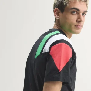 Areena Design <p><strong>Adidas FIFA World Cup 26 Mexico EQT Tee</strong> brings football-inspired style into match days, casual outfits, travel and gifting. Pair it with shorts, denim, cargos, track pants or a light overshirt for an easy supporter look.</p> Adidas FIFA World Cup 26 Mexico EQT Tee <p><strong>Adidas FIFA World Cup 26 Mexico EQT Tee</strong> brings football-inspired style into match days, casual outfits, travel and gifting. Pair it with shorts, denim, cargos, track pants or a light overshirt for an easy supporter look.</p>