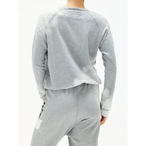 Areena Design <p>Free City Sweatshirt brings a clean casual look with easy everyday styling, comfortable layering, and versatile outfit appeal for streetwear, travel, gifting, or relaxed wear.</p> Free City Sweatshirt <p>Free City Sweatshirt brings a clean casual look with easy everyday styling, comfortable layering, and versatile outfit appeal for streetwear, travel, gifting, or relaxed wear.</p>