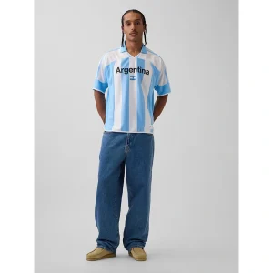 Areena Design <p>Add standout sports and culture-inspired style to your rotation with the GAP x FIFA World Cup 2026 Argentina Oversized Jersey. Its oversized jersey format makes it a versatile choice for supporters, collectors, gifting, travel, and relaxed everyday dressing.</p> GAP x FIFA World Cup 2026 Argentina Oversized Jersey <p>Add standout sports and culture-inspired style to your rotation with the GAP x FIFA World Cup 2026 Argentina Oversized Jersey. Its oversized jersey format makes it a versatile choice for supporters, collectors, gifting, travel, and relaxed everyday dressing.</p>