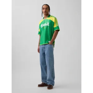 Areena Design <p>The GAP x FIFA World Cup 2026 Argentina Oversized Jersey delivers a recognizable Argentina look in a wearable jersey silhouette. Style it for watch parties, events, weekends, or daily streetwear with denim, joggers, sneakers, and simple neutral layers.</p> GAP x FIFA World Cup 2026 Argentina Oversized Jersey <p>The GAP x FIFA World Cup 2026 Argentina Oversized Jersey delivers a recognizable Argentina look in a wearable jersey silhouette. Style it for watch parties, events, weekends, or daily streetwear with denim, joggers, sneakers, and simple neutral layers.</p>