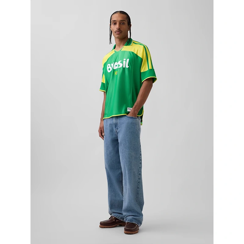 GAP x FIFA World Cup 2026 Argentina Oversized Jersey 5 GAP x FIFA World Cup 2026 Argentina Oversized Jersey <p>The GAP x FIFA World Cup 2026 Argentina Oversized Jersey delivers a recognizable Argentina look in a wearable jersey silhouette. Style it for watch parties, events, weekends, or daily streetwear with denim, joggers, sneakers, and simple neutral layers.</p>