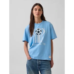 Areena Design <p>The GAP x FIFA World Cup 2026 Argentina Relaxed Graphic T-Shirt delivers a recognizable Argentina look in a wearable graphic T-shirt silhouette. Style it for watch parties, events, weekends, or daily streetwear with denim, joggers, sneakers, and simple neutral layers.</p> GAP x FIFA World Cup 2026 Argentina Relaxed Graphic T-Shirt <p>The GAP x FIFA World Cup 2026 Argentina Relaxed Graphic T-Shirt delivers a recognizable Argentina look in a wearable graphic T-shirt silhouette. Style it for watch parties, events, weekends, or daily streetwear with denim, joggers, sneakers, and simple neutral layers.</p>
