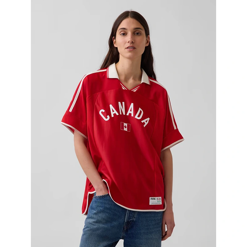 GAP x FIFA World Cup 2026 Canada Oversized Jersey 3 GAP x FIFA World Cup 2026 Canada Oversized Jersey <p>The GAP x FIFA World Cup 2026 Canada Oversized Jersey delivers a recognizable Canada look in a wearable jersey silhouette. Style it for watch parties, events, weekends, or daily streetwear with denim, joggers, sneakers, and simple neutral layers.</p>