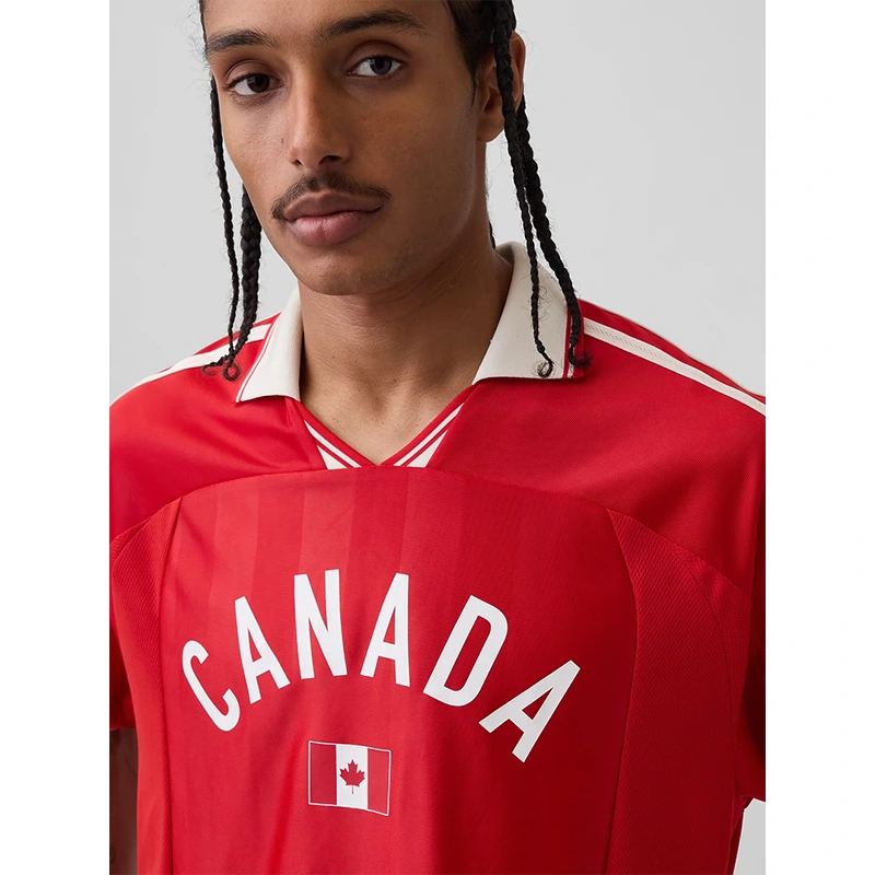 GAP x FIFA World Cup 2026 Canada Oversized Jersey 5 GAP x FIFA World Cup 2026 Canada Oversized Jersey <p>The GAP x FIFA World Cup 2026 Canada Oversized Jersey delivers a recognizable Canada look in a wearable jersey silhouette. Style it for watch parties, events, weekends, or daily streetwear with denim, joggers, sneakers, and simple neutral layers.</p>