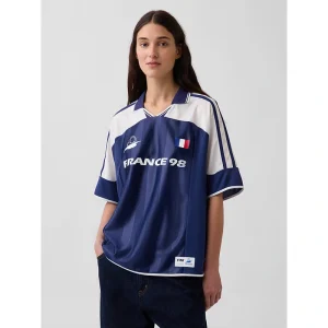 Areena Design <p>The GAP x FIFA World Cup 2026 France Oversized Jersey delivers a recognizable France look in a wearable jersey silhouette. Style it for watch parties, events, weekends, or daily streetwear with denim, joggers, sneakers, and simple neutral layers.</p> GAP x FIFA World Cup 2026 France Oversized Jersey <p>The GAP x FIFA World Cup 2026 France Oversized Jersey delivers a recognizable France look in a wearable jersey silhouette. Style it for watch parties, events, weekends, or daily streetwear with denim, joggers, sneakers, and simple neutral layers.</p>