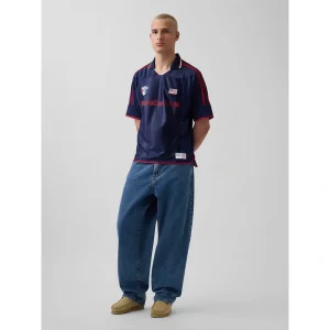 Areena Design <p>Add standout sports and culture-inspired style to your rotation with the GAP x FIFA World Cup 2026 USA Oversized Jersey. Its oversized jersey format makes it a versatile choice for supporters, collectors, gifting, travel, and relaxed everyday dressing.</p> GAP x FIFA World Cup 2026 USA Oversized Jersey <p>Add standout sports and culture-inspired style to your rotation with the GAP x FIFA World Cup 2026 USA Oversized Jersey. Its oversized jersey format makes it a versatile choice for supporters, collectors, gifting, travel, and relaxed everyday dressing.</p>