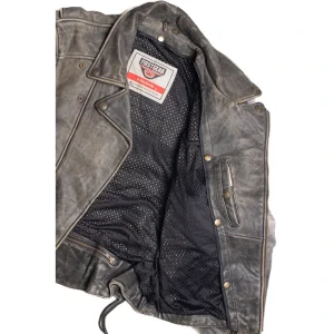 Areena Design <p>Hein Gericke Leather Jacket delivers bold leather outerwear style, comfortable all-day wear, and easy everyday versatility.</p> Hein Gericke Leather Jacket <p>Hein Gericke Leather Jacket delivers bold leather outerwear style, comfortable all-day wear, and easy everyday versatility.</p>