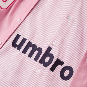 Areena Design <p><strong>LC23 x UMBRO Pink Double Shirt</strong> brings football-inspired style into match days, casual outfits, travel and gifting. Pair it with shorts, denim, cargos, track pants or a light overshirt for an easy supporter look.</p> LC23 x UMBRO Pink Double Shirt <p><strong>LC23 x UMBRO Pink Double Shirt</strong> brings football-inspired style into match days, casual outfits, travel and gifting. Pair it with shorts, denim, cargos, track pants or a light overshirt for an easy supporter look.</p>