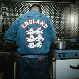 Areena Design <p><strong>Levi’s England Football Jacket</strong> brings football-inspired style into match days, casual outfits, travel and gifting. Pair it with denim, cargos, joggers, track pants or clean sneakers for an easy supporter look.</p> Levi’s England Football Jacket <p><strong>Levi’s England Football Jacket</strong> brings football-inspired style into match days, casual outfits, travel and gifting. Pair it with denim, cargos, joggers, track pants or clean sneakers for an easy supporter look.</p>