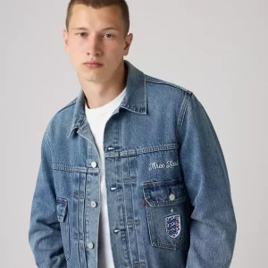 Areena Design <p><strong>Levi’s England Football Jacket</strong> brings football-inspired style into match days, casual outfits, travel and gifting. Pair it with denim, cargos, joggers, track pants or clean sneakers for an easy supporter look.</p> Levi’s England Football Jacket <p><strong>Levi’s England Football Jacket</strong> brings football-inspired style into match days, casual outfits, travel and gifting. Pair it with denim, cargos, joggers, track pants or clean sneakers for an easy supporter look.</p>