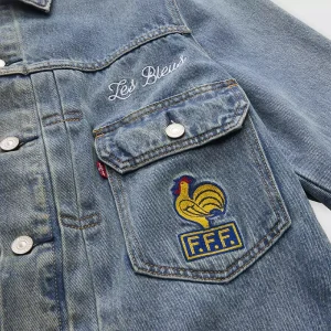 Areena Design <p><strong>Levi’s France Football Jacket</strong> brings football-inspired style into match days, casual outfits, travel and gifting. Pair it with denim, cargos, joggers, track pants or clean sneakers for an easy supporter look.</p> Levi’s France Football Jacket <p><strong>Levi’s France Football Jacket</strong> brings football-inspired style into match days, casual outfits, travel and gifting. Pair it with denim, cargos, joggers, track pants or clean sneakers for an easy supporter look.</p>