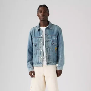 Areena Design <p><strong>Levi’s France Football Jacket</strong> brings football-inspired style into match days, casual outfits, travel and gifting. Pair it with denim, cargos, joggers, track pants or clean sneakers for an easy supporter look.</p> Levi’s France Football Jacket <p><strong>Levi’s France Football Jacket</strong> brings football-inspired style into match days, casual outfits, travel and gifting. Pair it with denim, cargos, joggers, track pants or clean sneakers for an easy supporter look.</p>