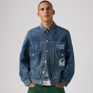 Areena Design <p><strong>Levi’s Mexico Football Jacket</strong> brings football-inspired style into match days, casual outfits, travel and gifting. Pair it with denim, cargos, joggers, track pants or clean sneakers for an easy supporter look.</p> Levi’s Mexico Football Jacket <p><strong>Levi’s Mexico Football Jacket</strong> brings football-inspired style into match days, casual outfits, travel and gifting. Pair it with denim, cargos, joggers, track pants or clean sneakers for an easy supporter look.</p>