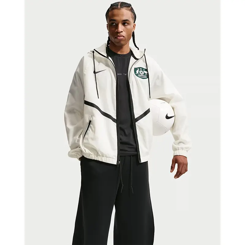 Men's Nike Australia Anthem Jacket 3 Men's Nike Australia Anthem Jacket <p><strong>Men's Nike Australia Anthem Jacket</strong> brings football-inspired style into match days, casual outfits, travel and gifting. Pair it with denim, cargos, joggers, track pants or clean sneakers for an easy supporter look.</p>