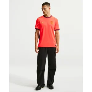 Areena Design <p><strong>Men's Nike China 2026 Stadium Home Shirt</strong> brings football-inspired style into match days, casual outfits, travel and gifting. Pair it with shorts, denim, cargos, track pants or a light overshirt for an easy supporter look.</p> Men's Nike China 2026 Stadium Home Shirt <p><strong>Men's Nike China 2026 Stadium Home Shirt</strong> brings football-inspired style into match days, casual outfits, travel and gifting. Pair it with shorts, denim, cargos, track pants or a light overshirt for an easy supporter look.</p>