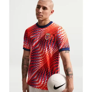 Areena Design <p><strong>Men's Nike Norway Academy Pro Pre-Match Short-Sleeve Top</strong> brings football-inspired style into match days, casual outfits, travel and gifting. Pair it with jeans, shorts, cargos, joggers or sneakers for an easy supporter look.</p> Men's Nike Norway Academy Pro Pre-Match Short-Sleeve Top <p><strong>Men's Nike Norway Academy Pro Pre-Match Short-Sleeve Top</strong> brings football-inspired style into match days, casual outfits, travel and gifting. Pair it with jeans, shorts, cargos, joggers or sneakers for an easy supporter look.</p>